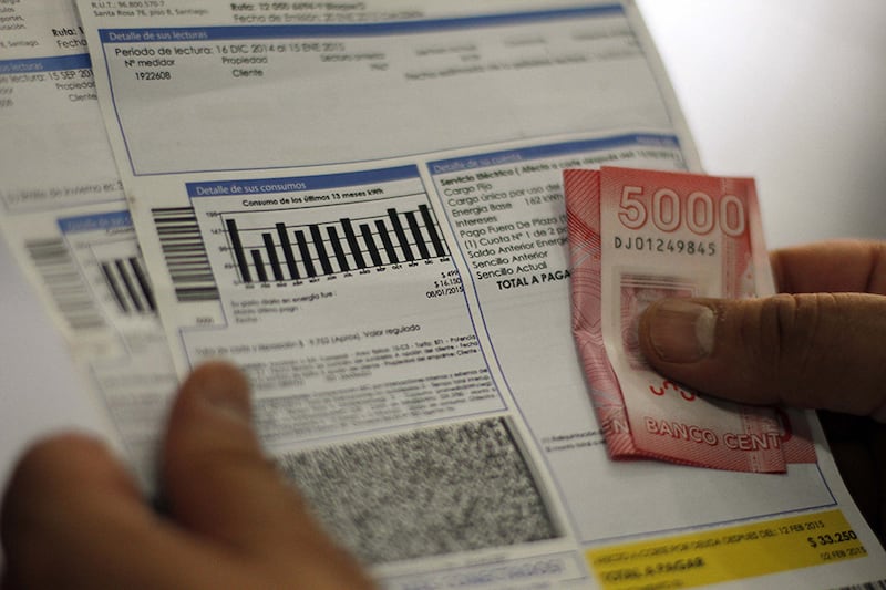 Gobierno alza y baja  Cuenta de luz