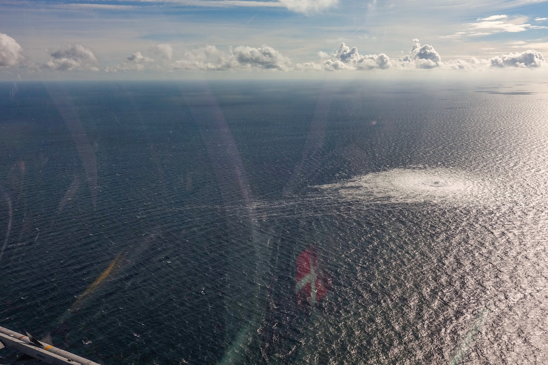 Fuga de gas en Nord Stream 2 vista desde el interceptor danés F-16 en Bornholm